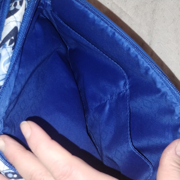 Vera Bradley blue floral cross body bag - Picture 6 of 10